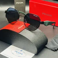 عینک آفتابی پرادا