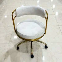 صندلی،استندلاک و قیچی آینه کنسول و تابلو|آرایشگاه و سالن‌های زیبایی|زنجان, |دیوار