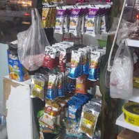 دوعدد ویترین و یک عدد استند بادام و...|فروشگاه و مغازه|صباشهر, |دیوار