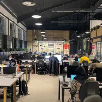 ادمین حضوری روبیکا و سوشال مدیا آنلاین