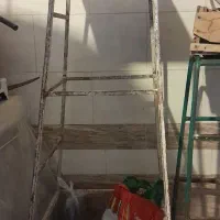 چهارپایه فلزی