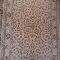 فرش ۱۲ متری گل برجسته زمینه روشن ( پنککی)