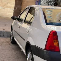 یک گلگیر رنگ دارد سمت راننده وسلام