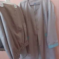 دو دست یونیفرم مدرسه