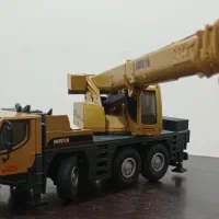 ماکت کامیون ارتشی و جرثقیل فروش با هم|اسباب‌‌بازی|تهران, علم و صنعت|دیوار