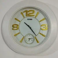 ساعت دیواری در حد نو .دقیق و سالم