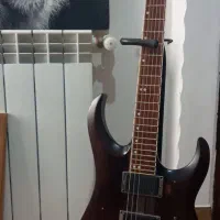 گیتار الکتریک دست دو