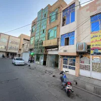 یک دربند مغازه و یک واحد مسکونی