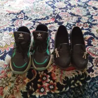 دو عدد کفش هر دو شماره ۳۸ در حد نو