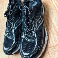 کفش اسپورت نو بدون هیچ استفاده