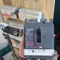 کلید اشنایدر اتوماتیک