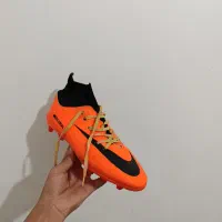 کفش فوتبال|کیف، کفش، کمربند|جلفا, |دیوار