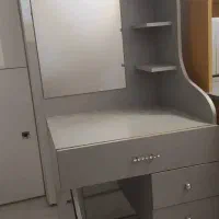 کمد آینه دار همراه کشو