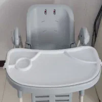 صندلی غذا به همراه گهواره