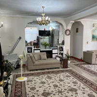 ویلای ۳۰۰ متری خوش موقعیت با سند تک برگ و پروانه