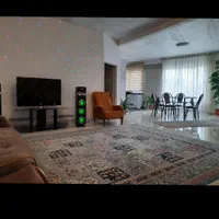 باغ ویلا استخر اب گرم ابتدای جاده شاندیز ویرانی ۱|اجارهٔ کوتاه‌مدت ویلا و باغ|مشهد, وکیل‌آباد|دیوار