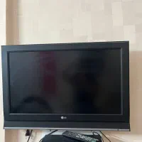 تلویزیون ۳۳ اینج  ال جی بع همراه دی وی دی