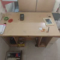 میز کامپیوتر محکم و بادوام