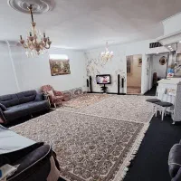 ۹۰ متر/غرق در نور