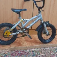 دوچرخه سایز ۱۲ سالم وتمیز