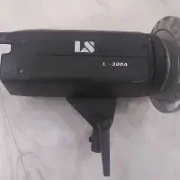 فلاش عکاسی و استودیویی