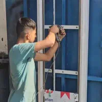 شاگرد و کمک نصاب با حقوق بالا