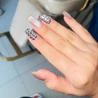 کاشت ناخن اقتصادی