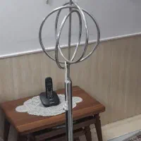 اباژور ایستاده