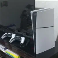 پلی استیشن ۵ اسلیم (دو دسته)