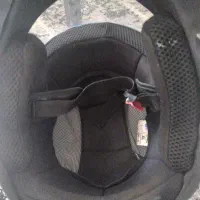 کلاه‌کاسکت‌آبی