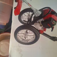 علف زن چرخدار