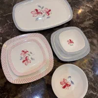 چینی زرین ۶نفره والنسیا ارغوانی