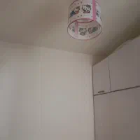 فرش و لوستر اتاق کودک