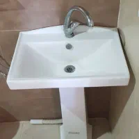 روشویی چینی بدون شیر سالم و تمیز بدون شکستگی