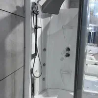 دو عدد نیم کابین وان جکوزی حمام و مستر دوش دار|لوازم حمام|اصفهان, روشن‌دشت|دیوار