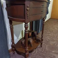 میز تلفن سه کشو کاملا سالم نو بدون هیچ خط خشی