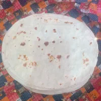 ب یک نیروی کار خانم شیفت صبح ۴ساعت نیازمندم