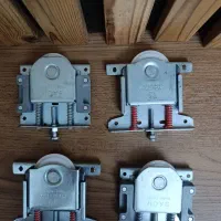 غلطک ریل کمد فلزی مدل سنگین