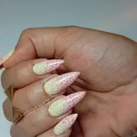 کاشت ناخن با قیمت عالی