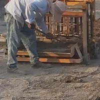 یک دستگاه بلوک زن۴تایی ویبره زن یکماه کارکرده