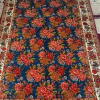 قالی دستباف رز افشان