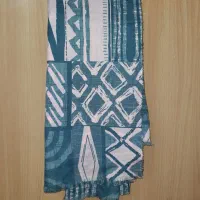 دم پا نو|لباس|شاهینشهر, فدک|دیوار