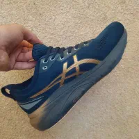 کتونی اسیکس