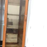 دوکمد ویترینی آباژور دار  کاملا سالم وتمیز