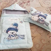 قنداق فرنگی و بالش مخمل