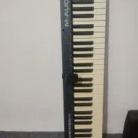 میدی کنترلر