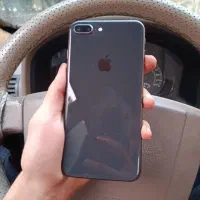 iphone 8 plus 64g کاملا سالم