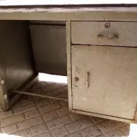 میز آهنی، میز اداری، کابینت آشپزخانه فلزی