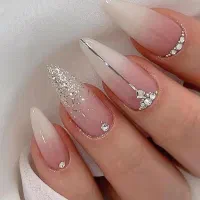 خدمات کاشت ناخن
