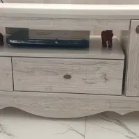 میز تلویزیون سالم وتمیز